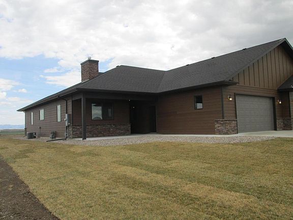 3rd image of 143 Granite Hill Ln