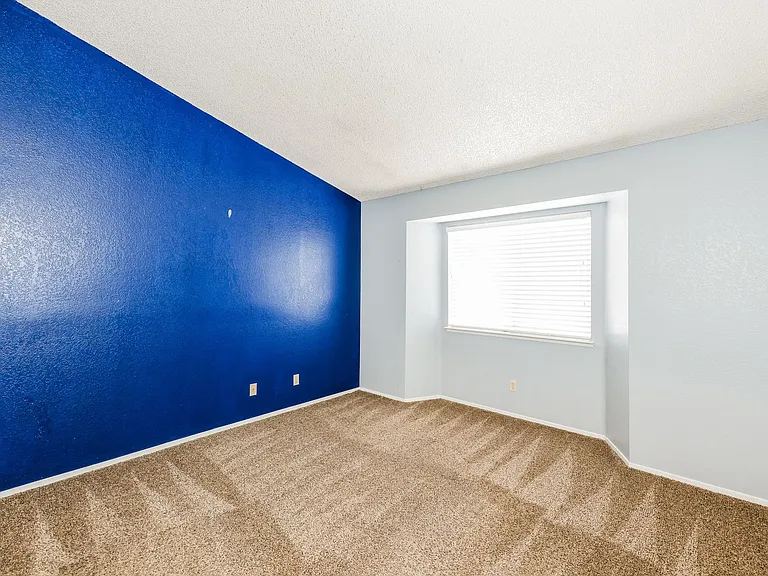 1780 Yellowwood Dr — Photo 15