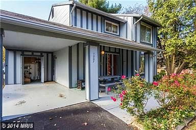 2nd image of 1207 Torington Pl