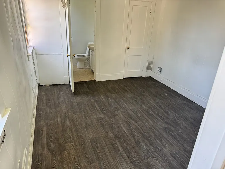 3223 Main St #1 — Photo 1