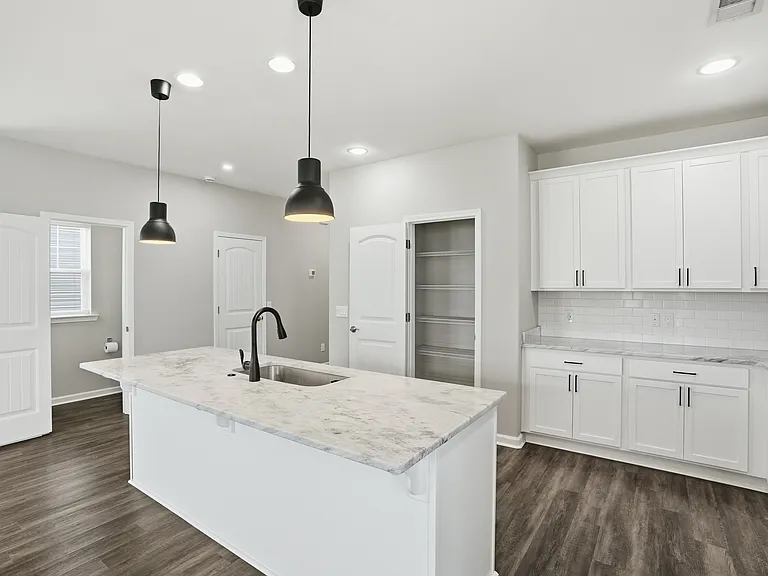 75 Pomona Cir — Photo 10