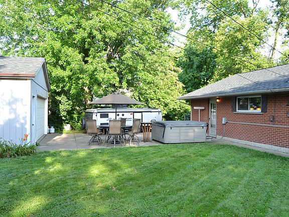 4th image of 333 Enxing Ave