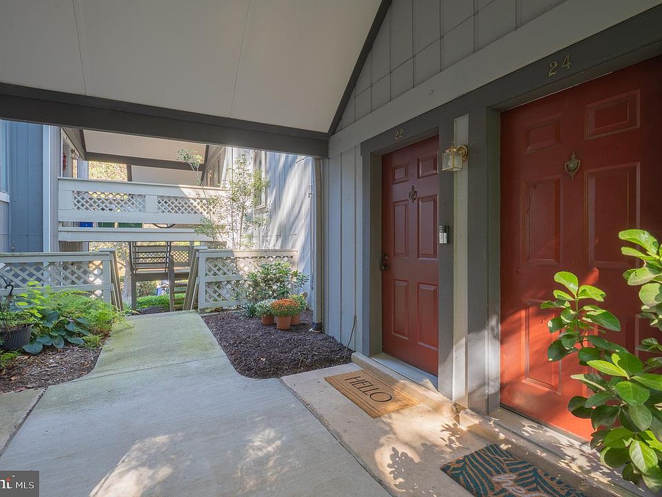 1st image of 22 Windbrooke Cir #22