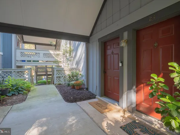 22 Windbrooke Cir #22, Gaithersburg, MD 20879