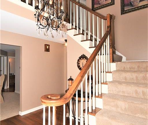 4th image of 710 Meredith Ln