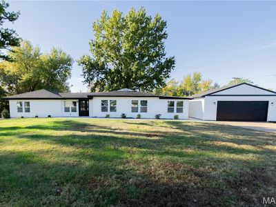 2984 Christopher Dr, Saint Louis, MO, 63129