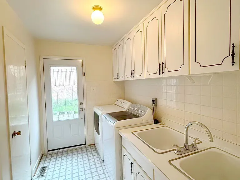 1353 Myron Dr #LOWER — Photo 4
