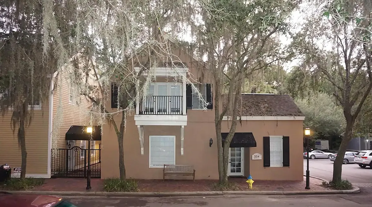 Building Photo - 5214 SW 91st Ter #5214C