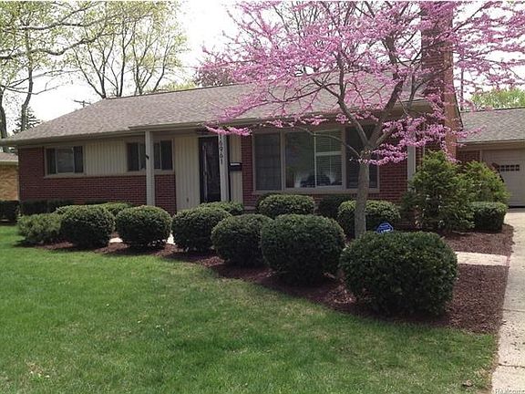 2nd image of 16961 Kinross Ave