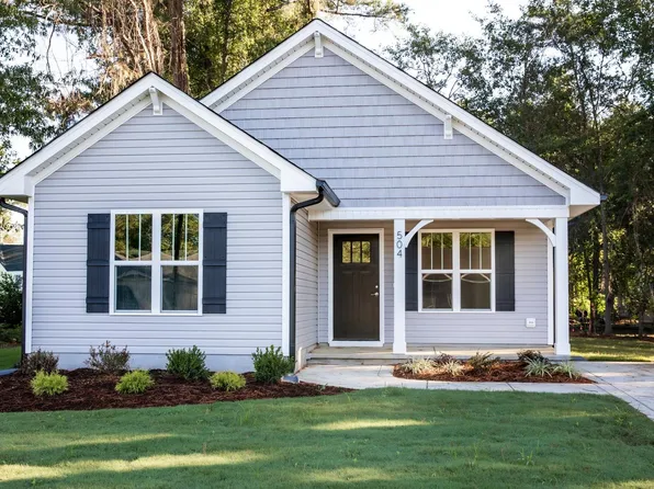 504 W Carr St, Dunn, NC 28334