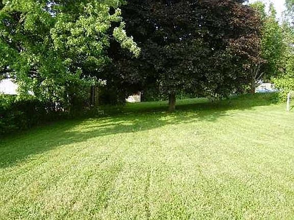2nd image of 2703 Butt St