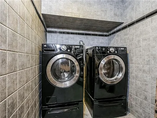 Sold by Avenue Sotheby's International Realty | media 20