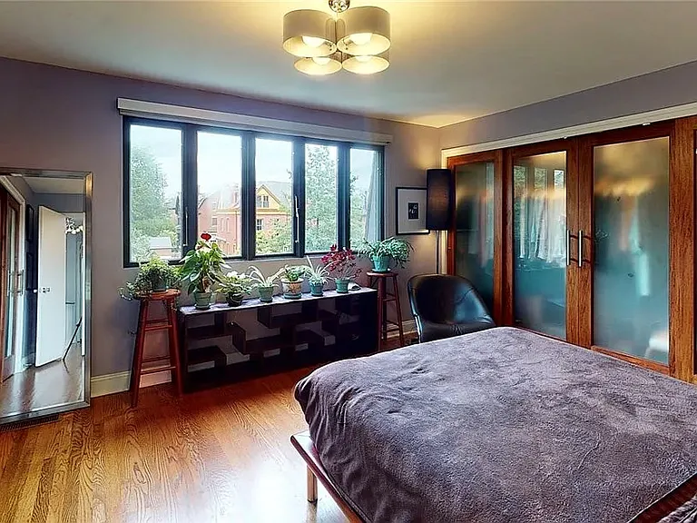 5311 Pembroke Pl — Photo 1