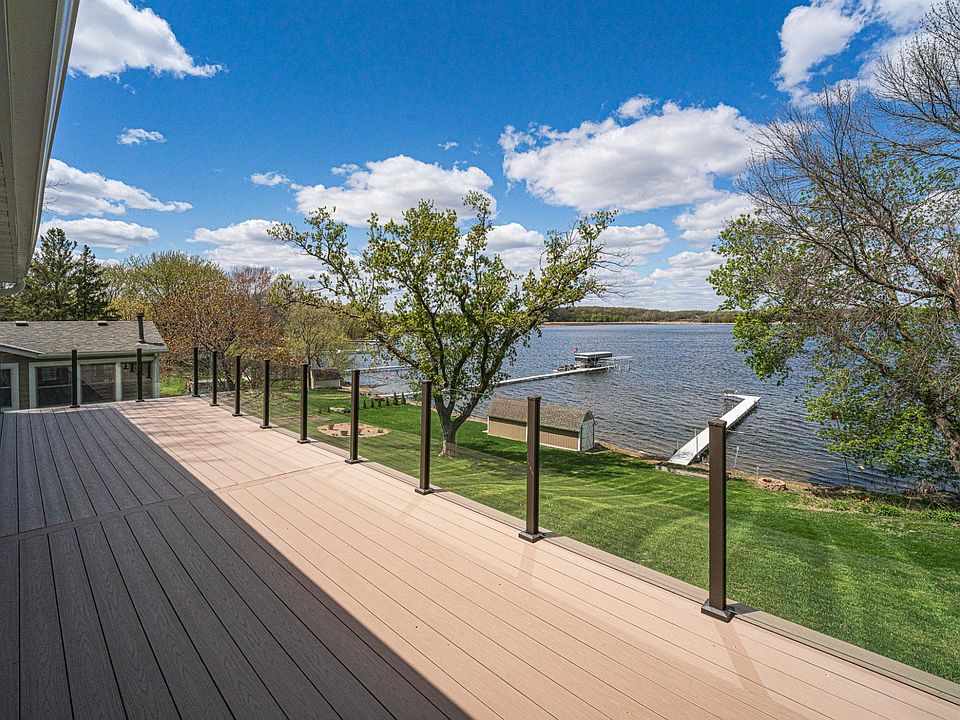 1st image of 2050 Lake View Dr