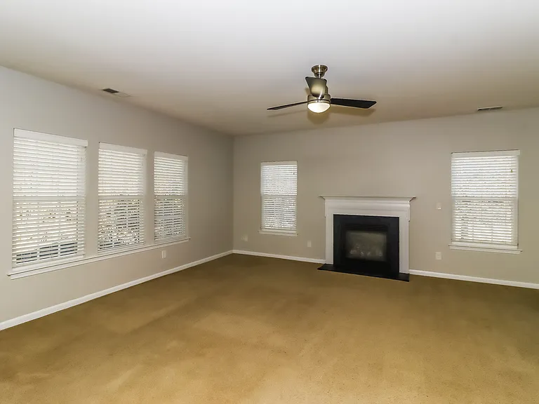 13104 Serenity St — Photo 6