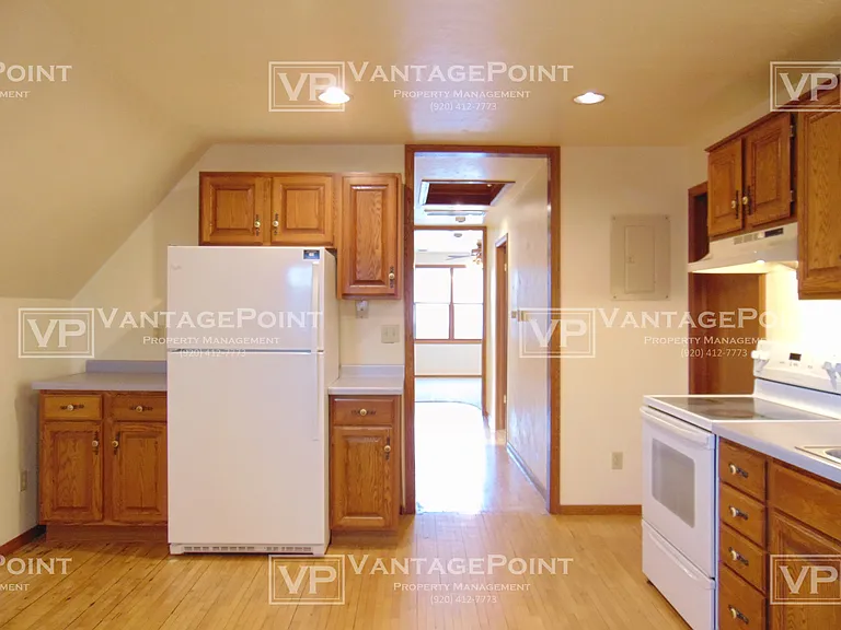 114 N Ontario St — Photo 3
