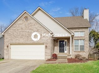 5507 Woodcross Pl, Louisville, KY 40229