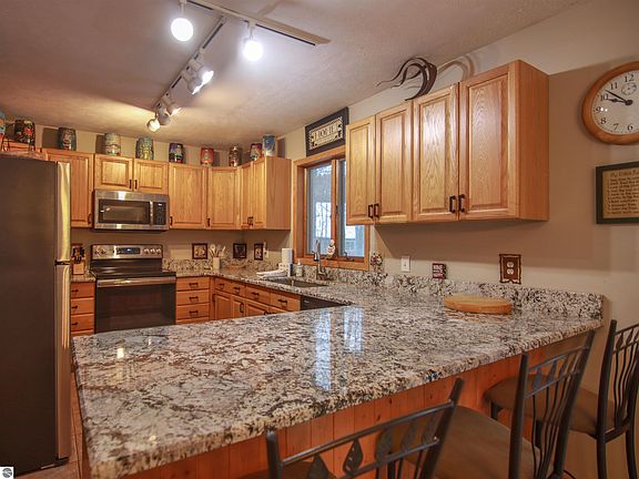 5th image of 7864 Chippewa Dr #38