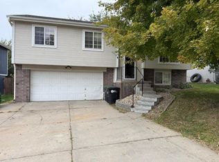 11703 Mary St, Omaha, NE 68164