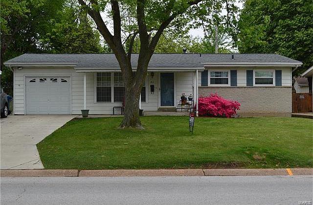 1st image of 811 Lynn Haven Ln