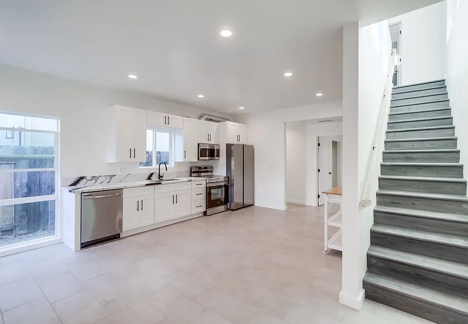 5119 Ewing St #2