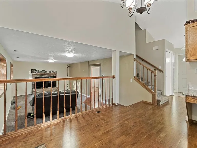 2104 S Century Ct — Photo 10