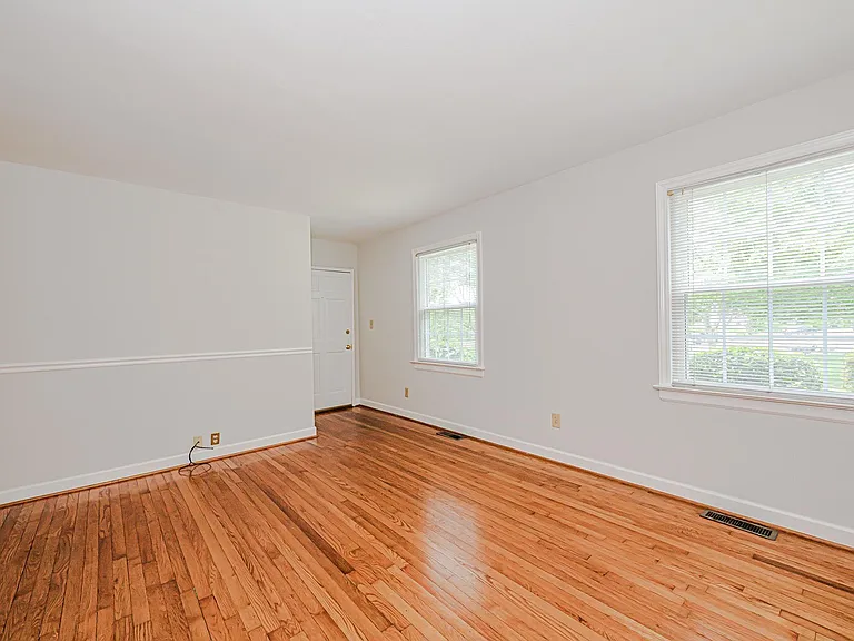 561 Wakefield Dr #A — Photo 8