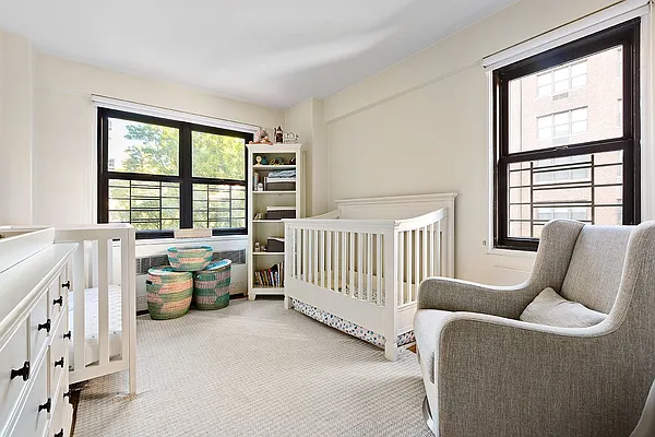 Rented by Compass | media 21