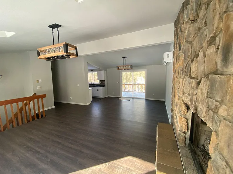 147 Winding Way — Photo 9