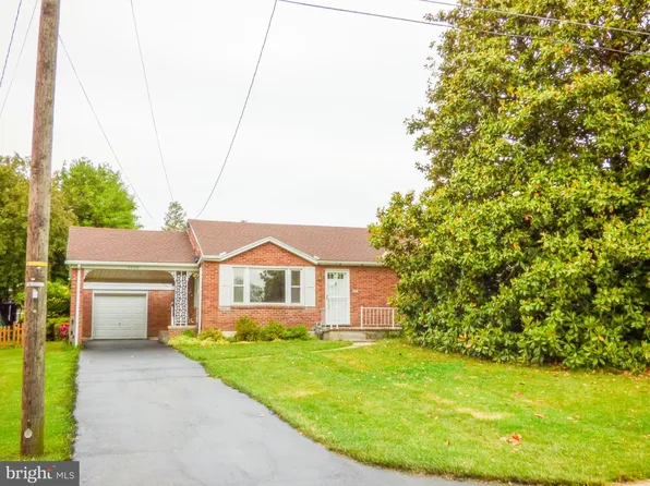 2308 Pleasant View Dr, York, PA 17406