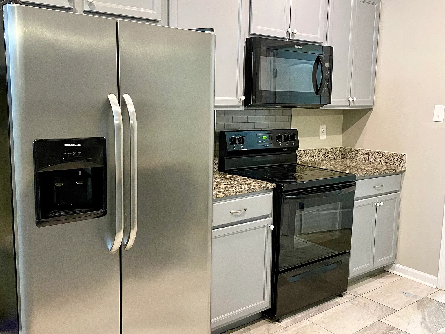 3 bed, 1657 sqft, $1,800 — Photo 2