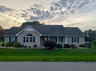 909 Buena Vista Dr, Brownstown, IN