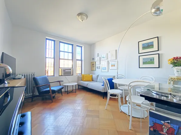 624 11th Street image 1 of 8