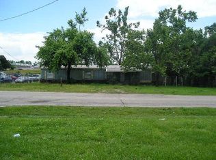 1104 N 3rd St, Grove, OK 74344