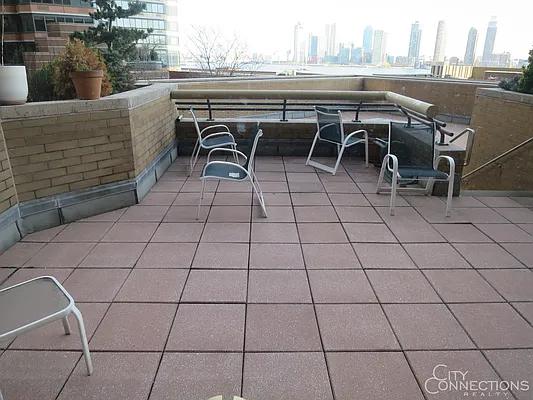 Rented by City Connections Realty | media 25