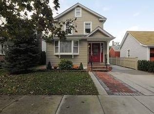 16 Depan Ave, Floral Park, NY 11001
