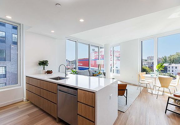 3rd image of 540 Waverly Ave APT 6F