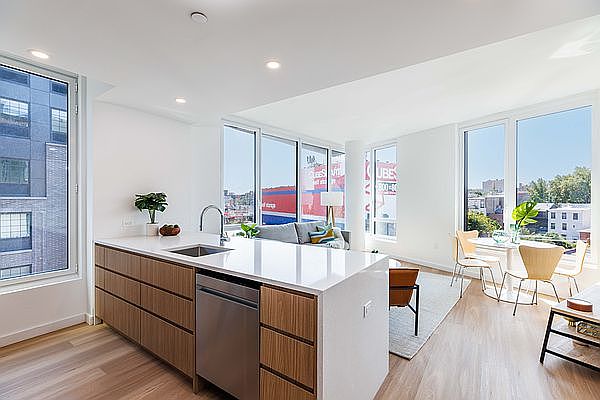 1st image of 540 Waverly Ave APT 6U