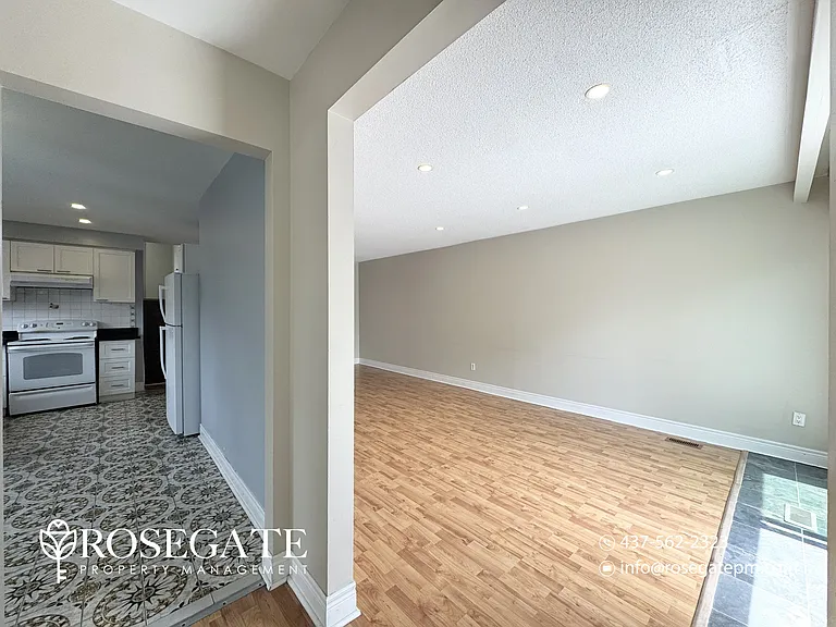 11 Roseville Dr #1 — Photo 8