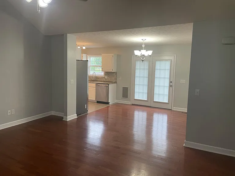 113 Kala Cir — Photo 9