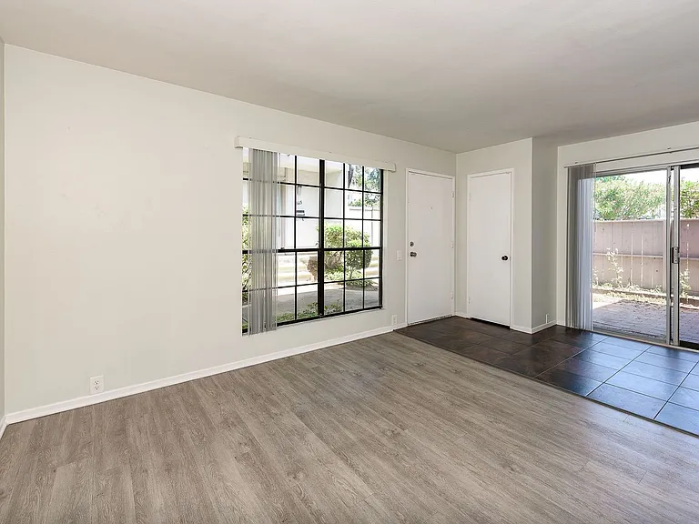 9653 Easter Way — Photo 6