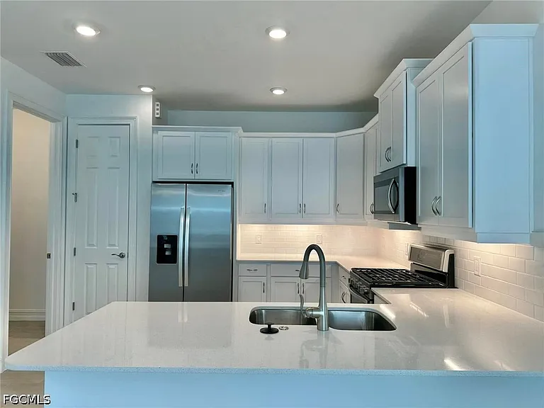 43860 Blue Heron Ln — Photo 13