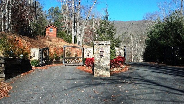 1st image of 151 Mountain Heritage Dr