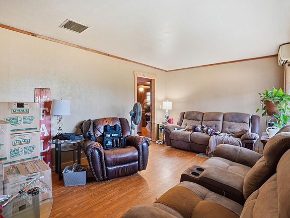 3rd image of 4119 31st St
