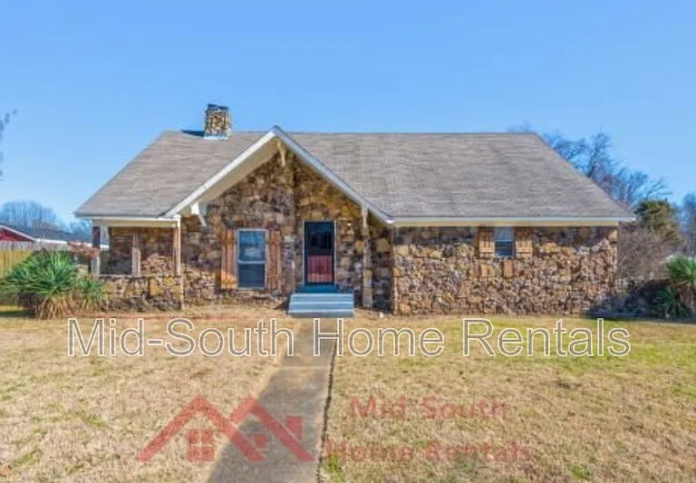 5164 Brushwood Dr — Photo 1