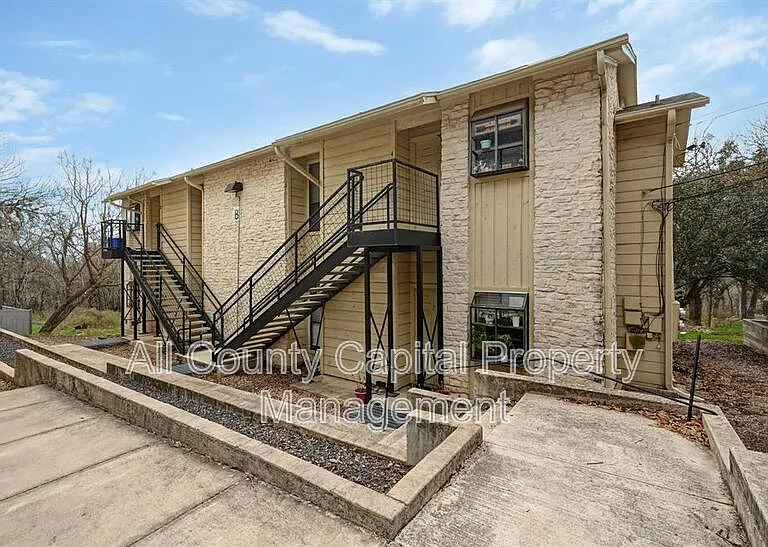 1013 Chestnut St #B1 — Photo 9