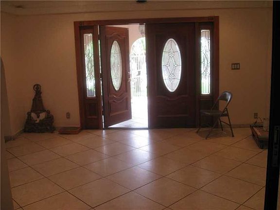5th image of 1472 NW 196th St