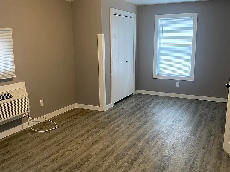 3405 W Starr St — Photo 3