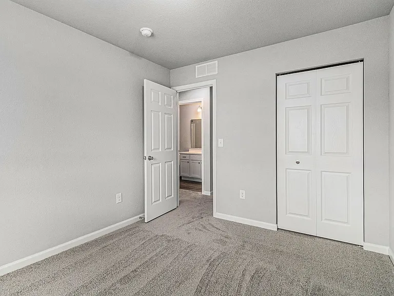 2216 Macatawa Ln — Photo 11