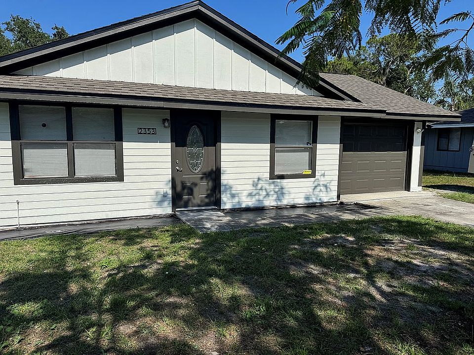 1st image of 2353 Delrose Dr E